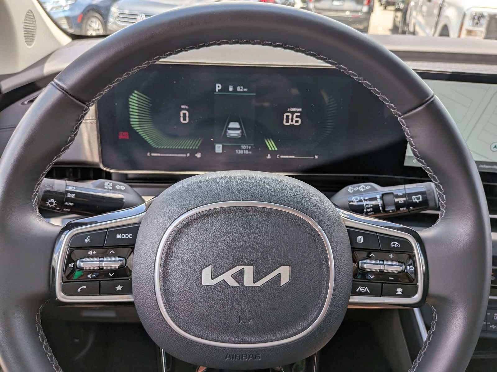 Used 2026 Kia Carnival FWD image 33