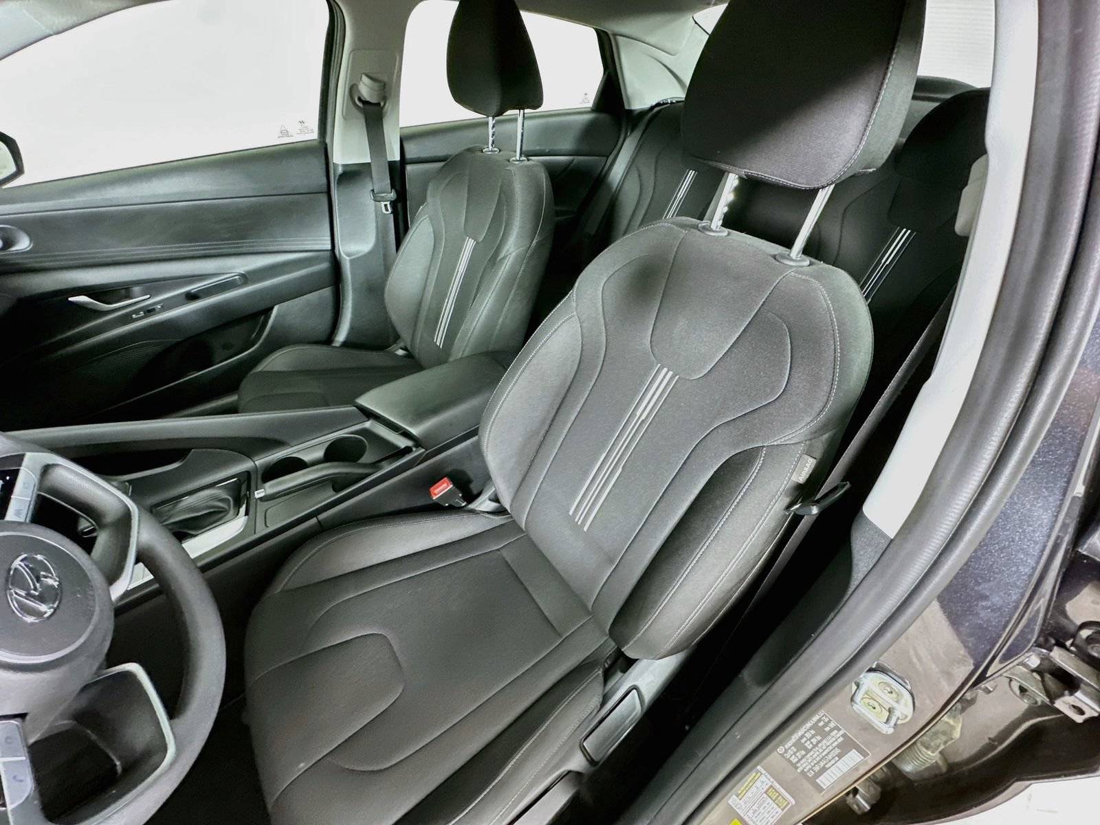 Used 2021 Hyundai Elantra SEL FWD image 32