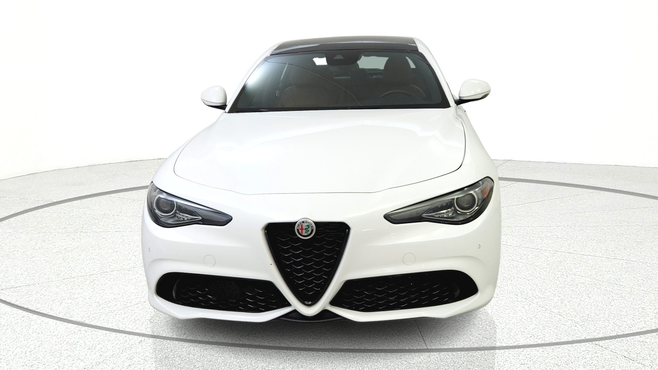 Used 2023 Alfa Romeo Giulia Ti w/ Active Assist Plus Package AWD/4WD image 2