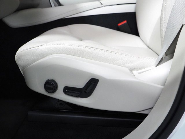 Used 2025 Volvo XC90 T8 Plus w/ Protection Package Premier image 62