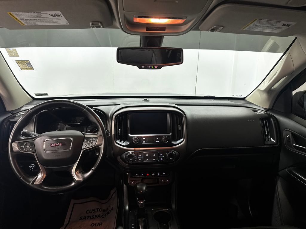 Used 2022 GMC Canyon AT4 AWD/4WD image 2