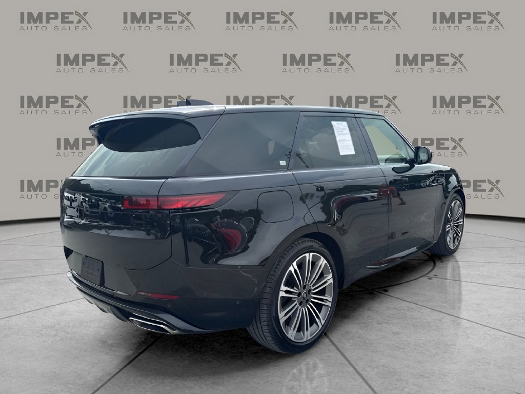 Used 2024 Land Rover Range Rover Sport Dynamic SE AWD/4WD image 5