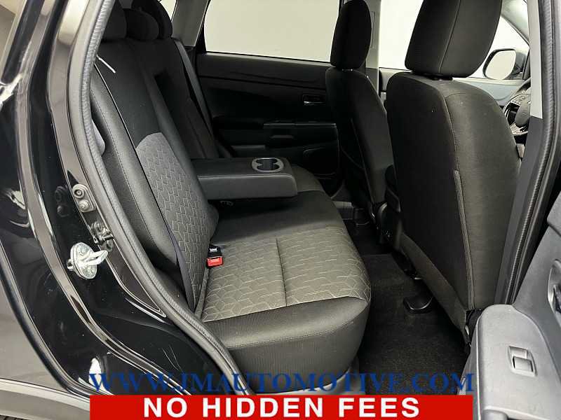 Used 2025 Mitsubishi Outlander Sport LE AWD/4WD image 17