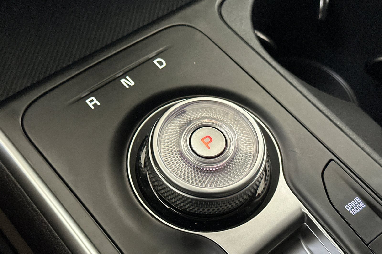 Used 2026 Kia Carnival LXS FWD image 25