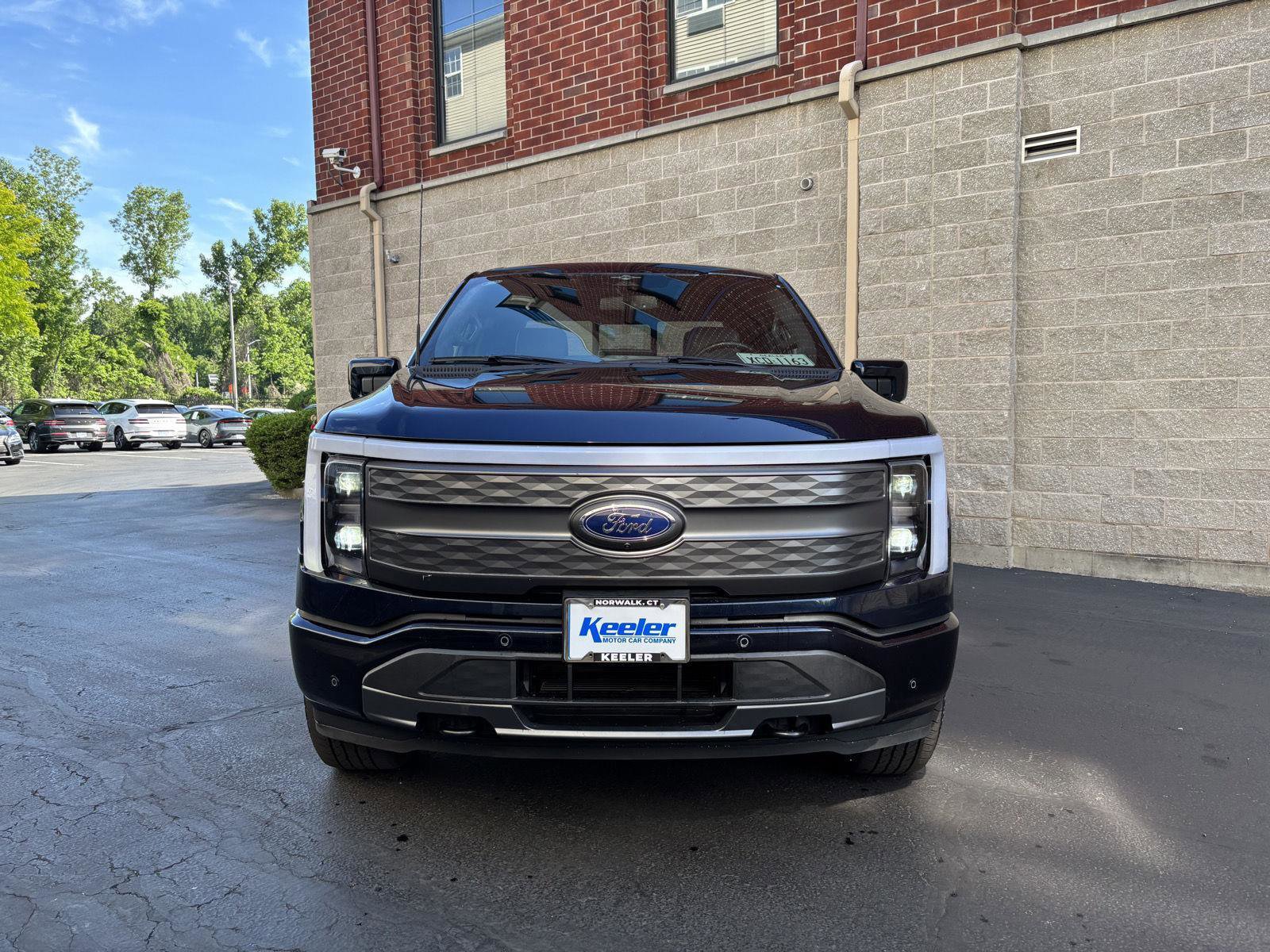 Used 2023 Ford F150 Lightning Lariat AWD/4WD image 5