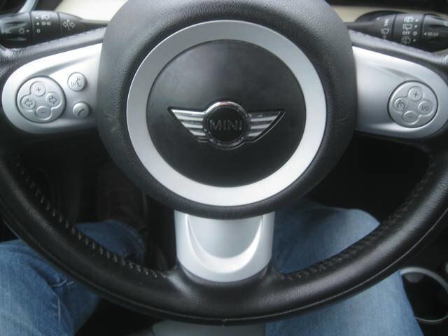 Used 2010 MINI Cooper Clubman Hardtop image 23