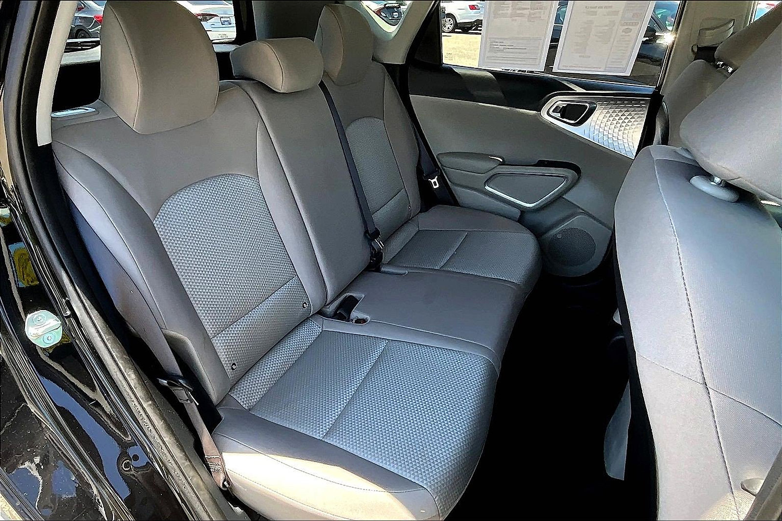 Used 2025 Kia Soul LX FWD image 27