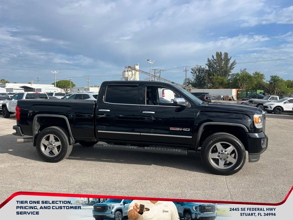 Used 2016 GMC Sierra 2500 SLT w/ All-Terrain HD Package AWD/4WD image 4