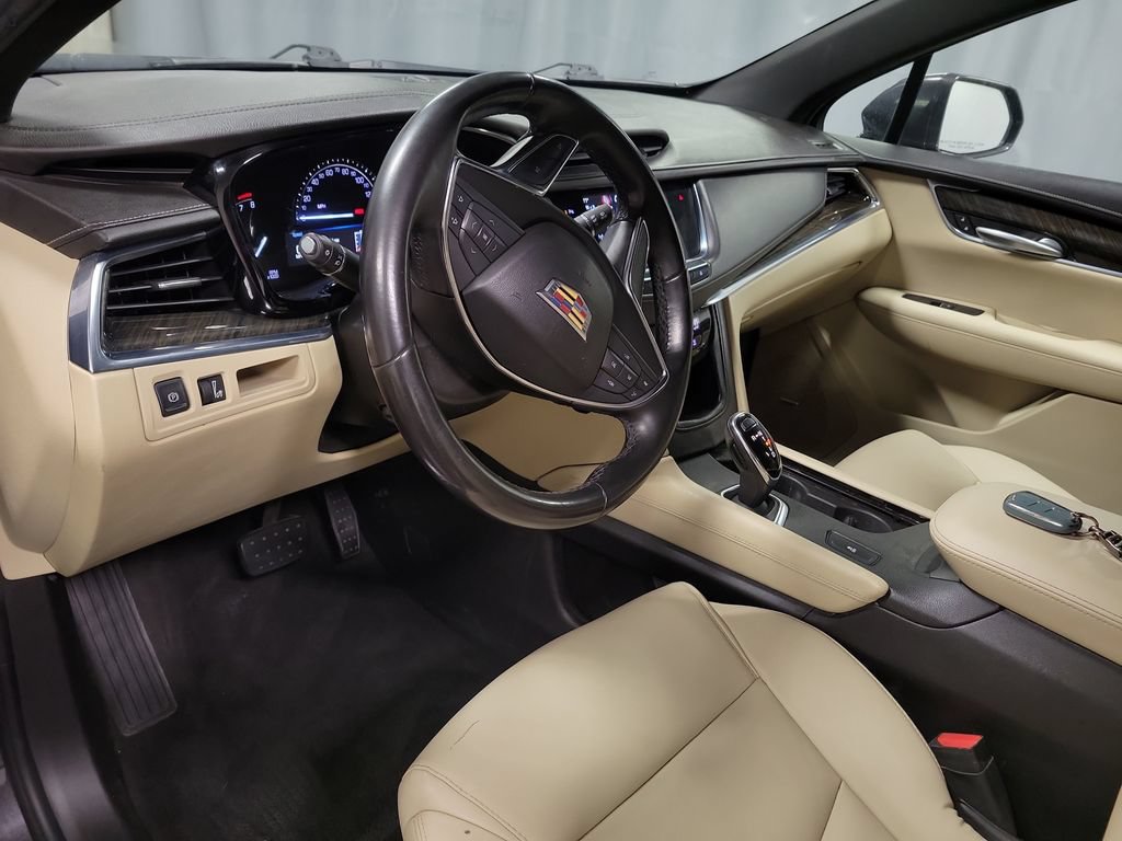 Used 2019 Cadillac XT5 FWD image 18