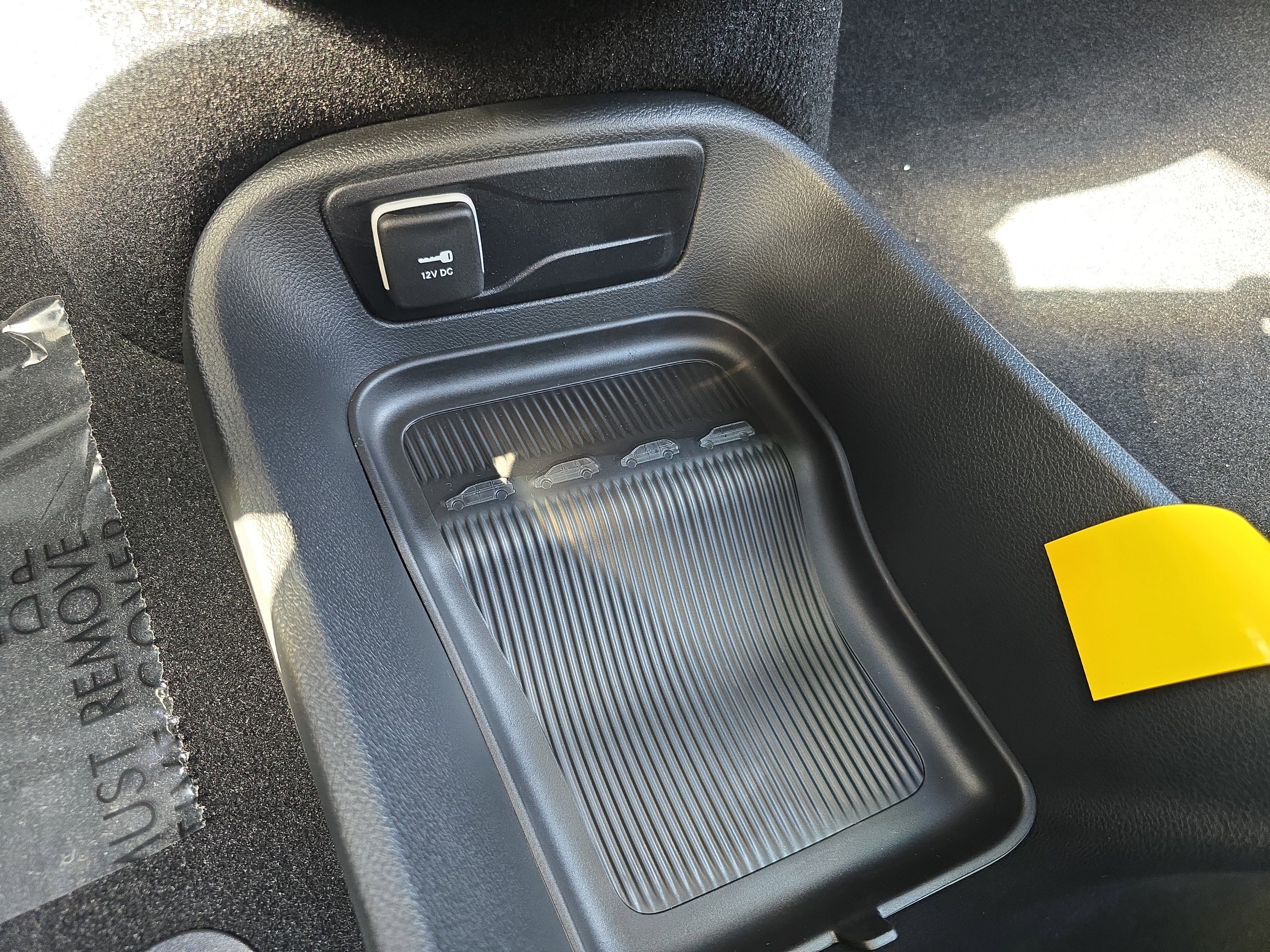 New 2026 Chrysler Pacifica Select image 30