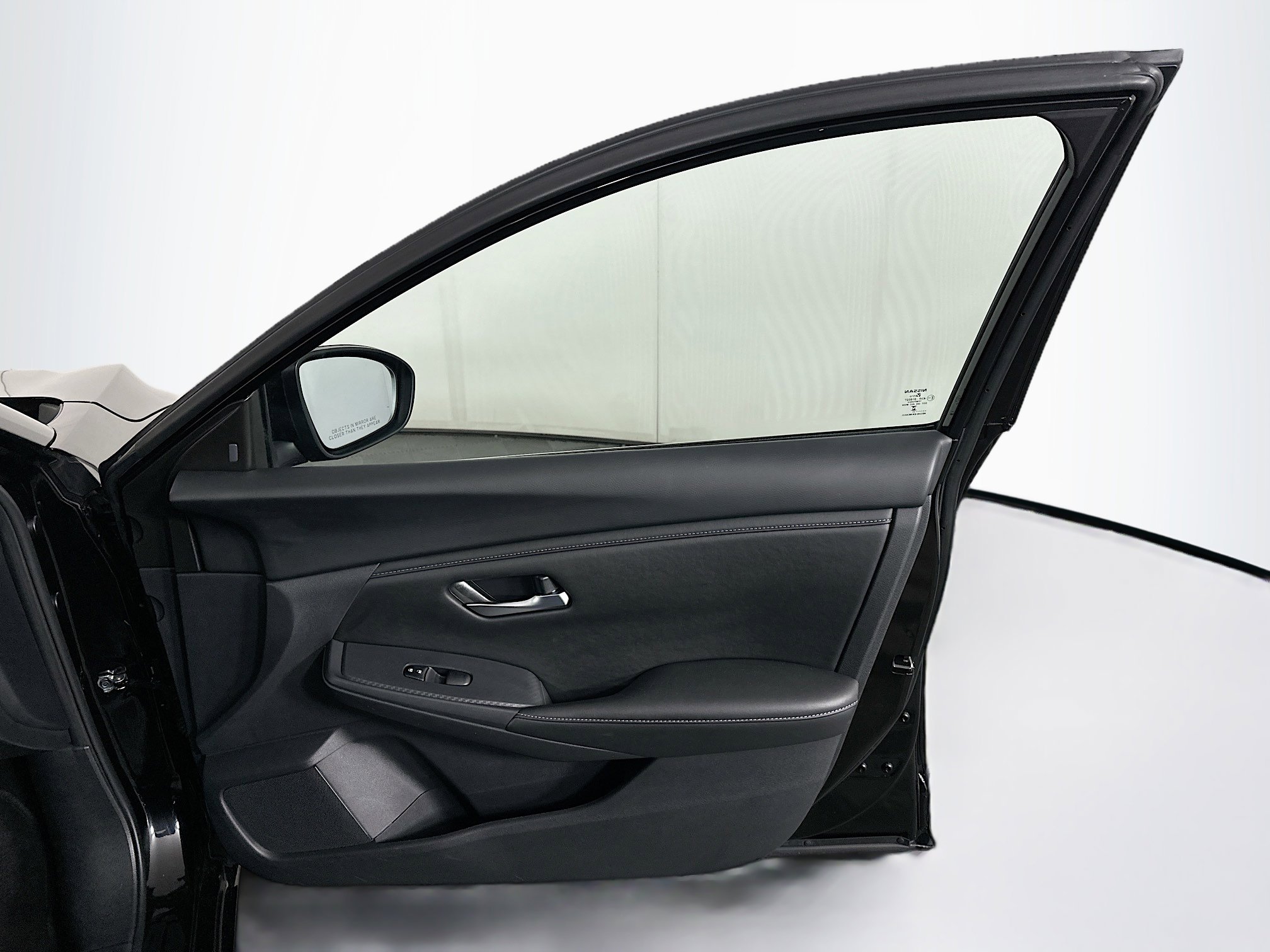 Used 2025 Nissan Sentra SV FWD image 29
