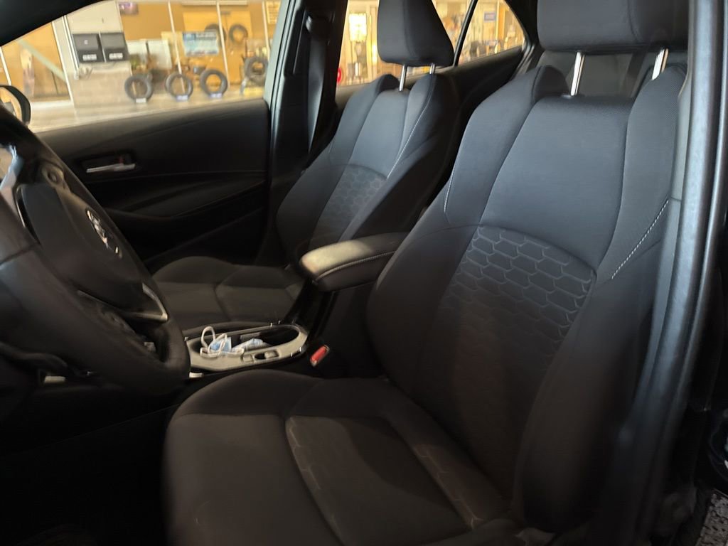 Used 2025 Toyota Corolla SE image 14