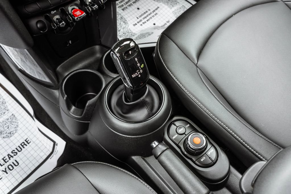 Used 2020 MINI Cooper 2-Door Hardtop image 19