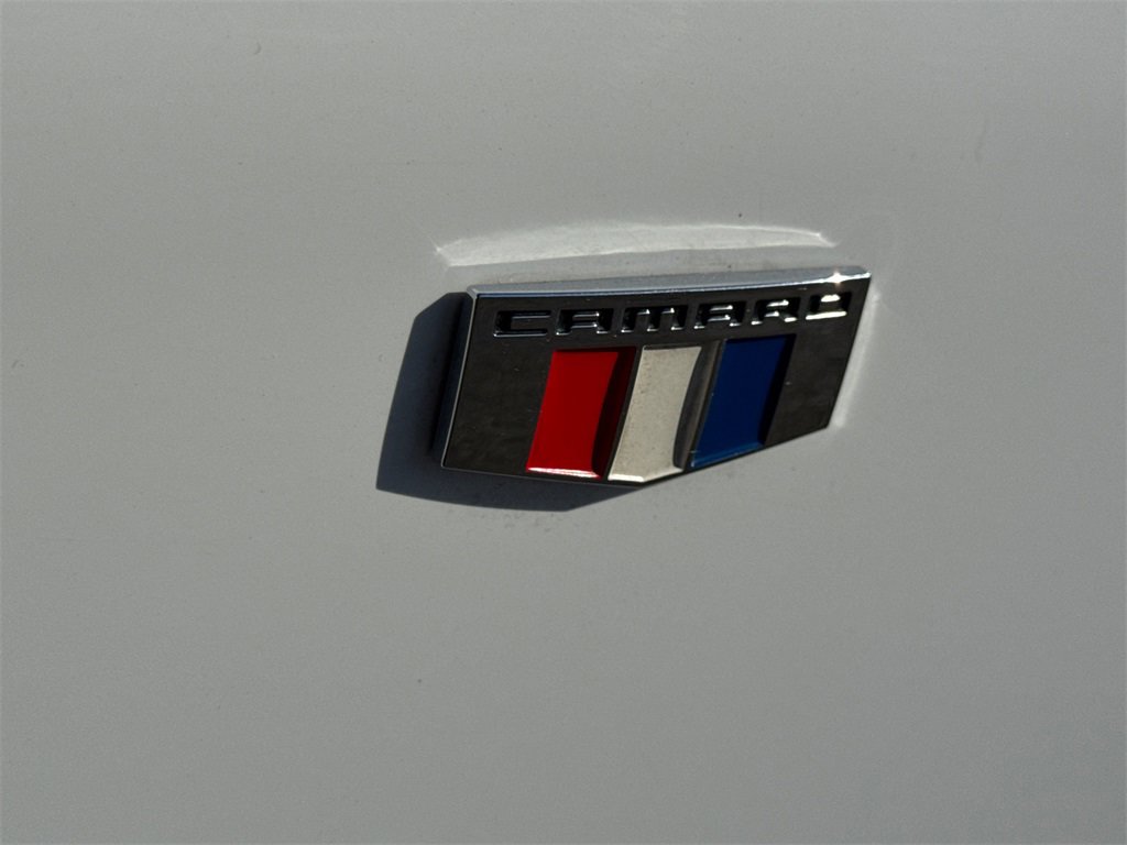 Used 2020 Chevrolet Camaro LT image 8