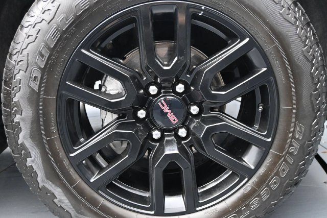 Used 2024 GMC Sierra 1500 Elevation AWD/4WD image 10