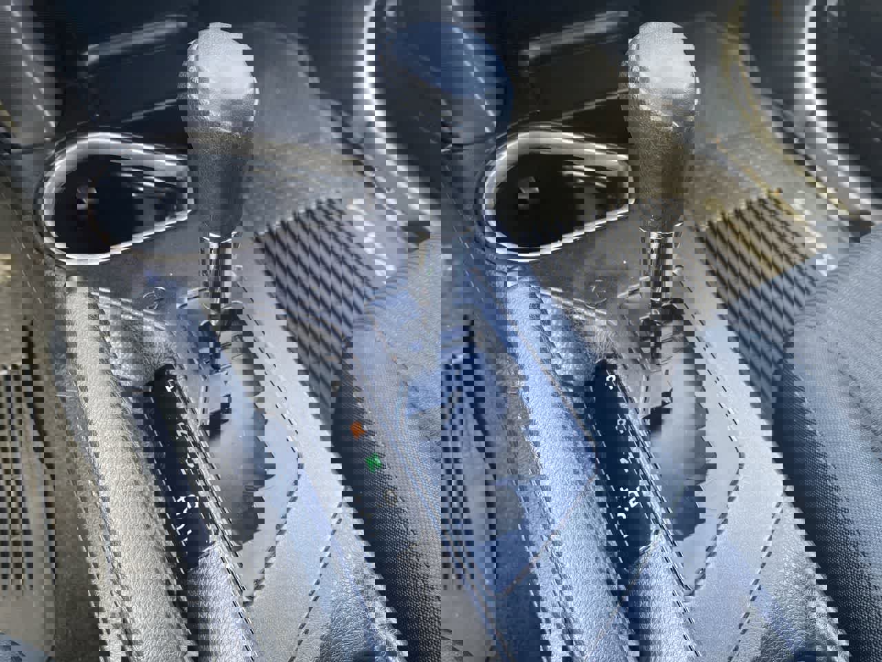 Used 2018 Toyota RAV4 LE w/ All Weather Liner Package AWD/4WD image 19