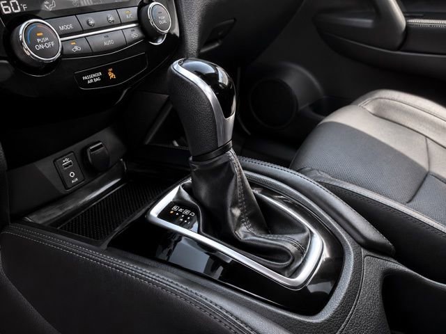 Used 2017 Nissan Rogue SL AWD/4WD image 27