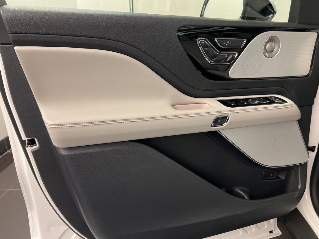 New 2026 Lincoln Aviator Reserve image 30