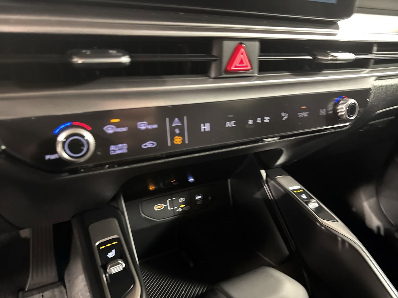 New 2026 Kia Sorento EX image 24