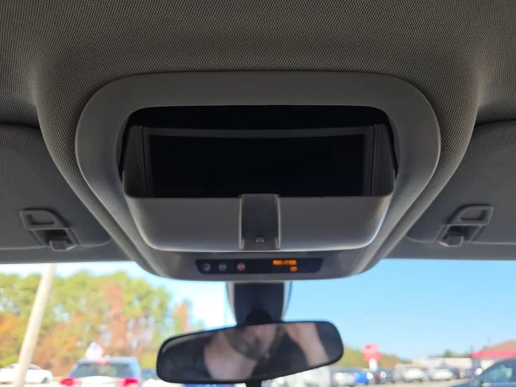 Used 2019 Chevrolet Equinox LT image 33