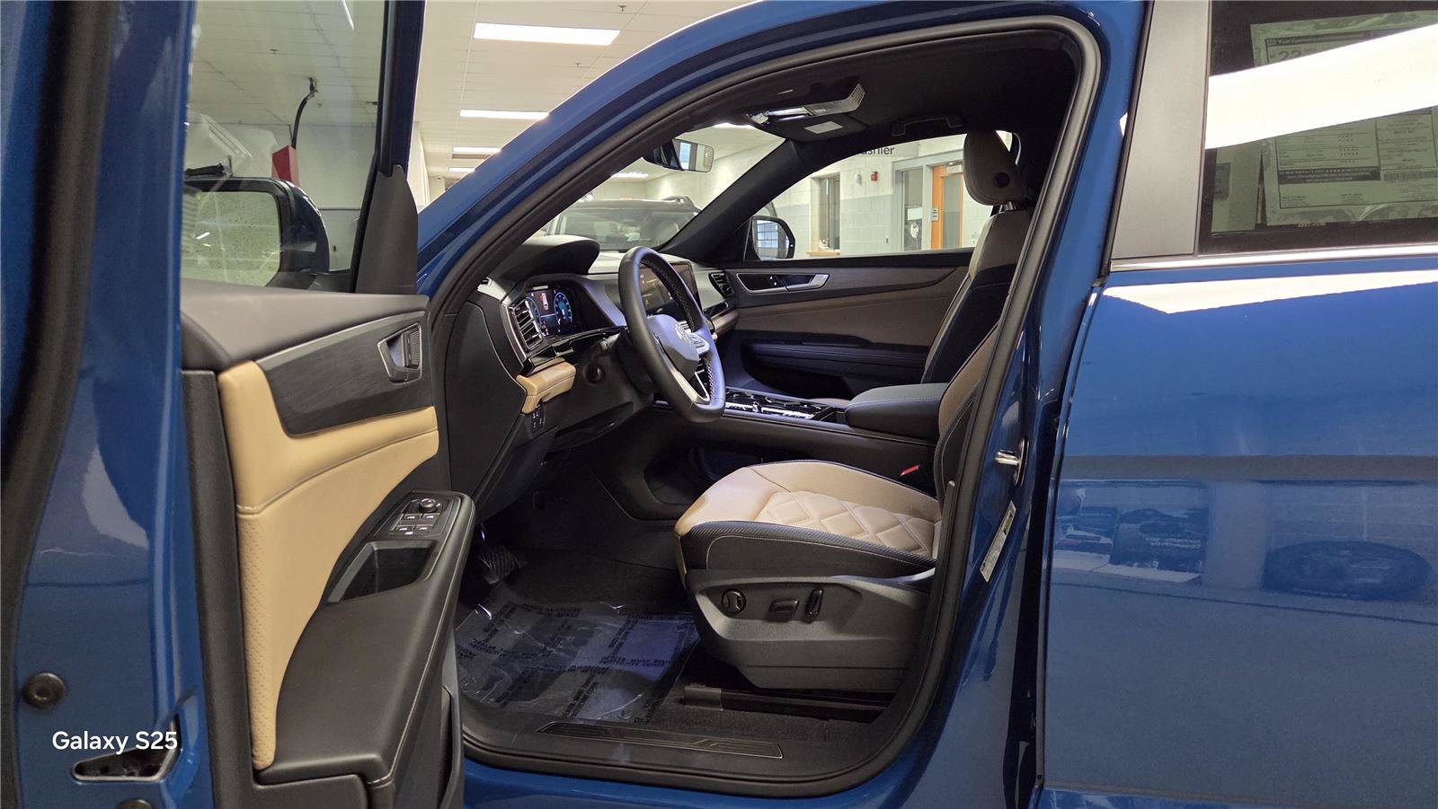 New 2026 Volkswagen Atlas Cross Sport SE AWD/4WD image 14