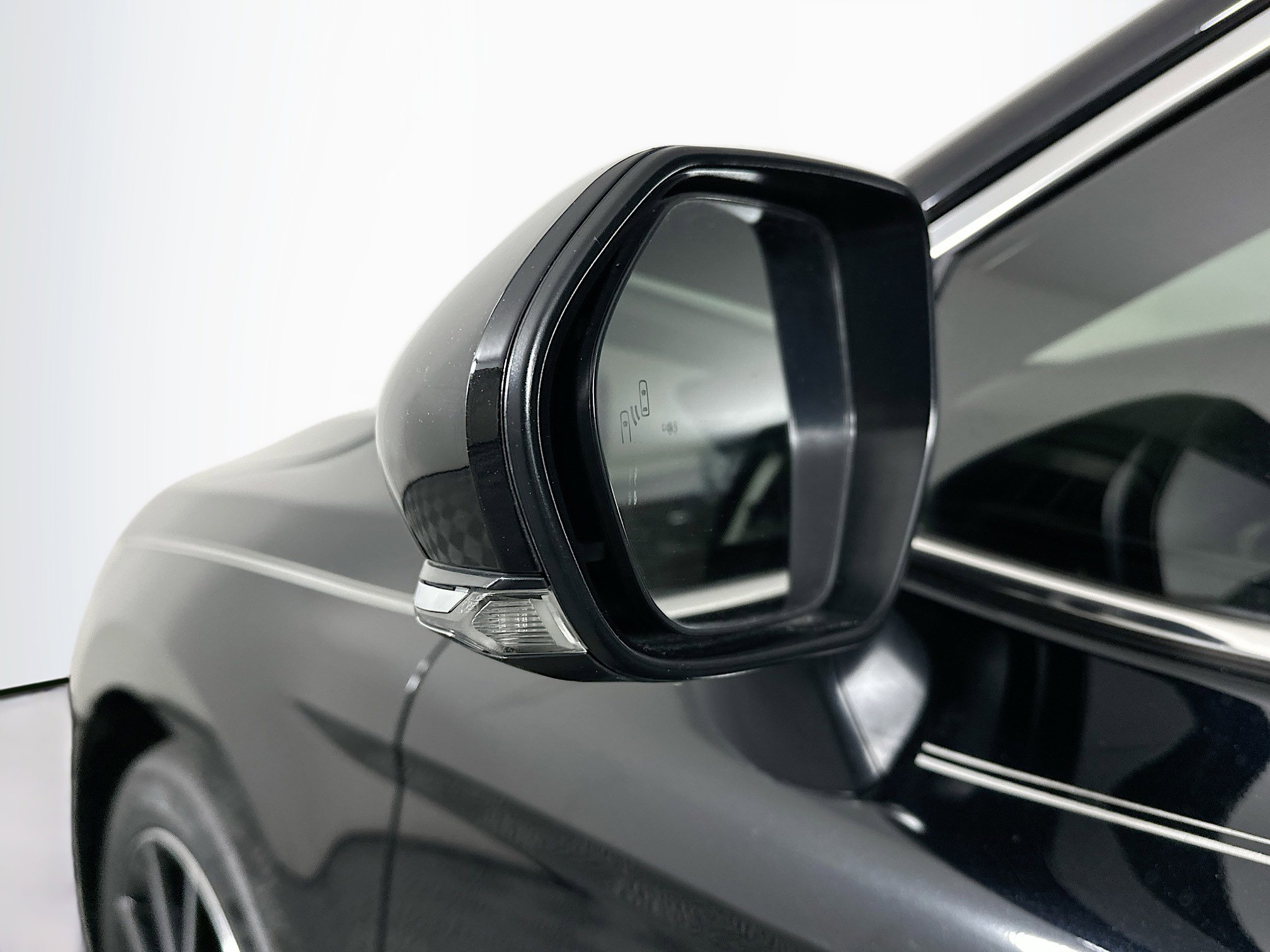 Used 2024 Toyota Camry SE image 16