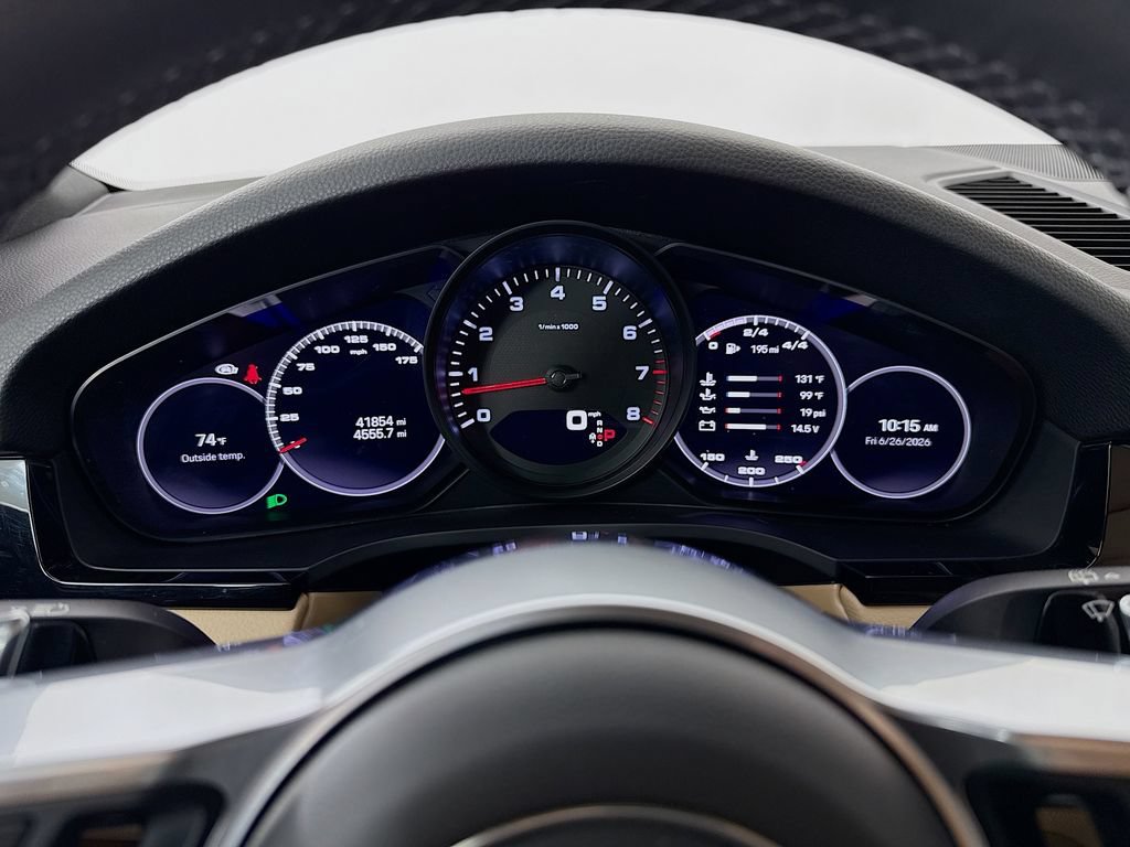 Certified 2023 Porsche Cayenne Platinum Edition AWD/4WD image 16