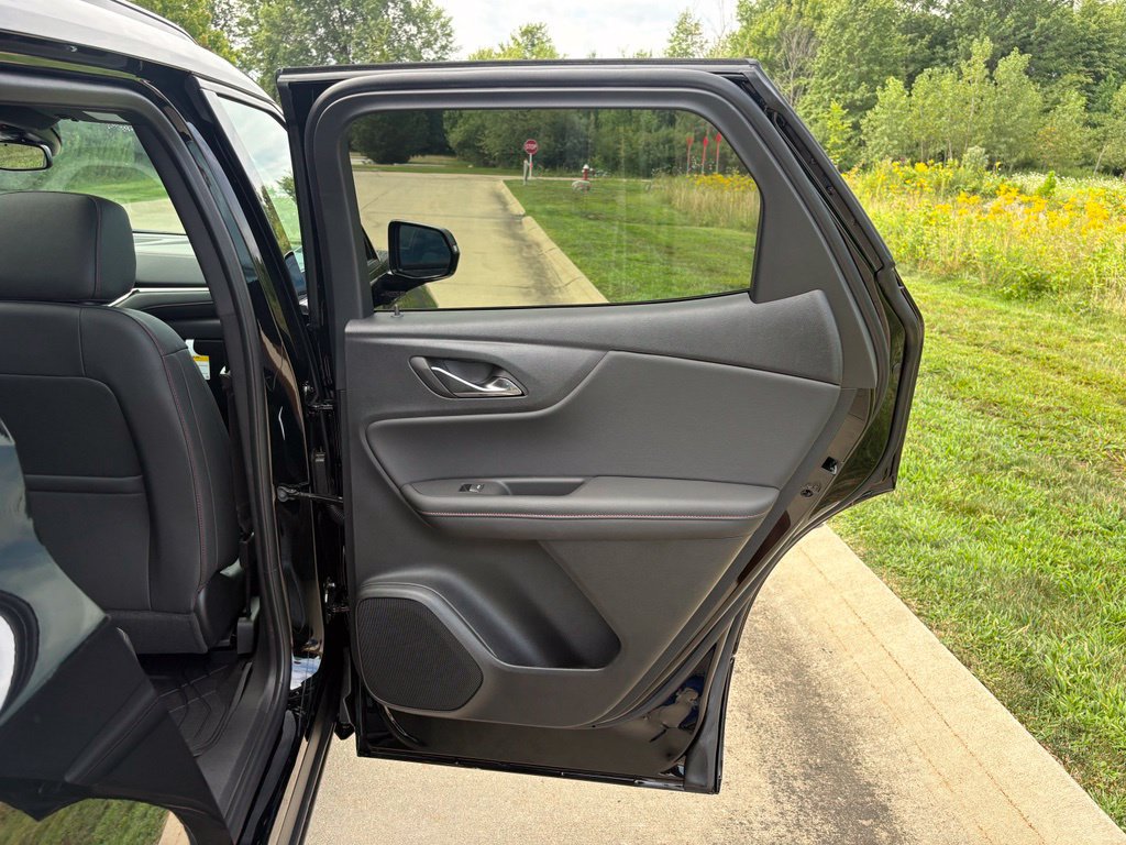 New 2026 Chevrolet Blazer RS w/ LPO, Floor Liner Package FWD image 34