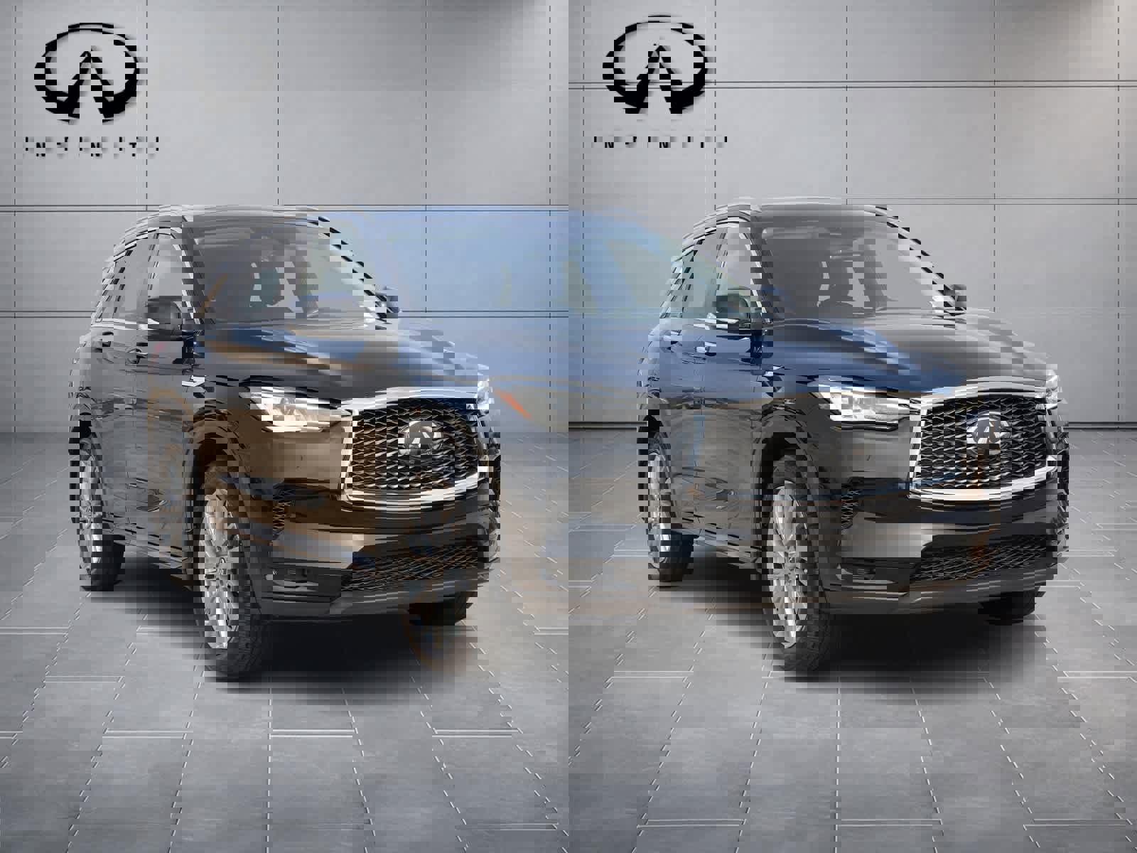 Certified 2023 INFINITI QX50 Luxe image 3