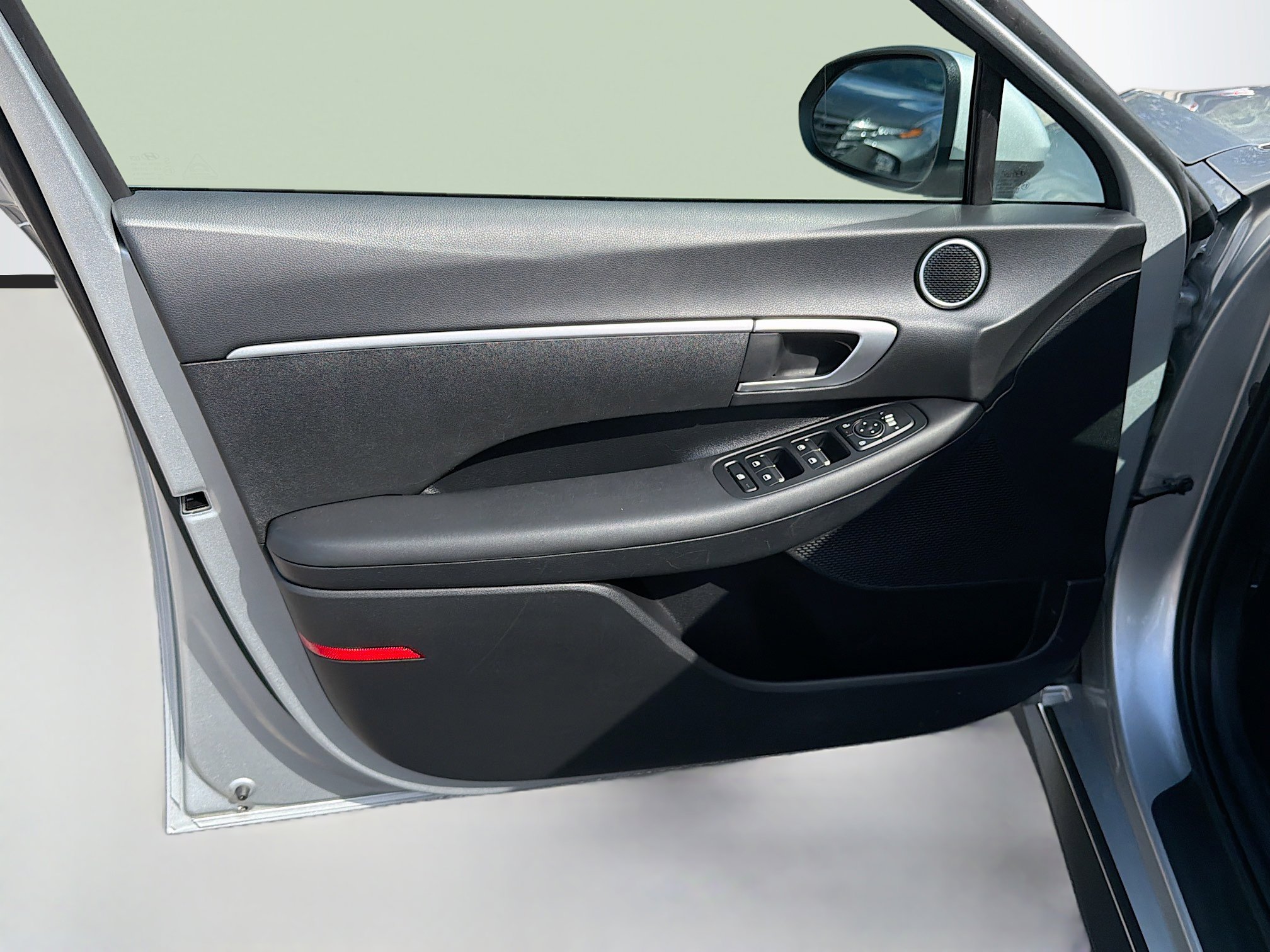 Used 2025 Hyundai Sonata SE image 20