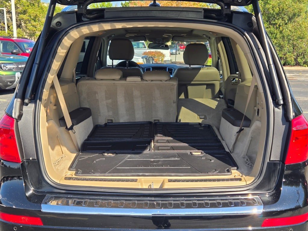 Used 2014 Mercedes-Benz GL 450 4MATIC image 12