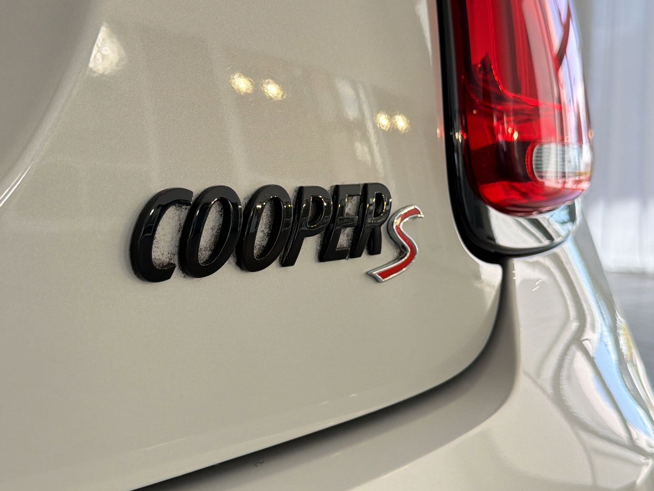 Used 2022 MINI Cooper S w/ Driver Assistance Package FWD image 33