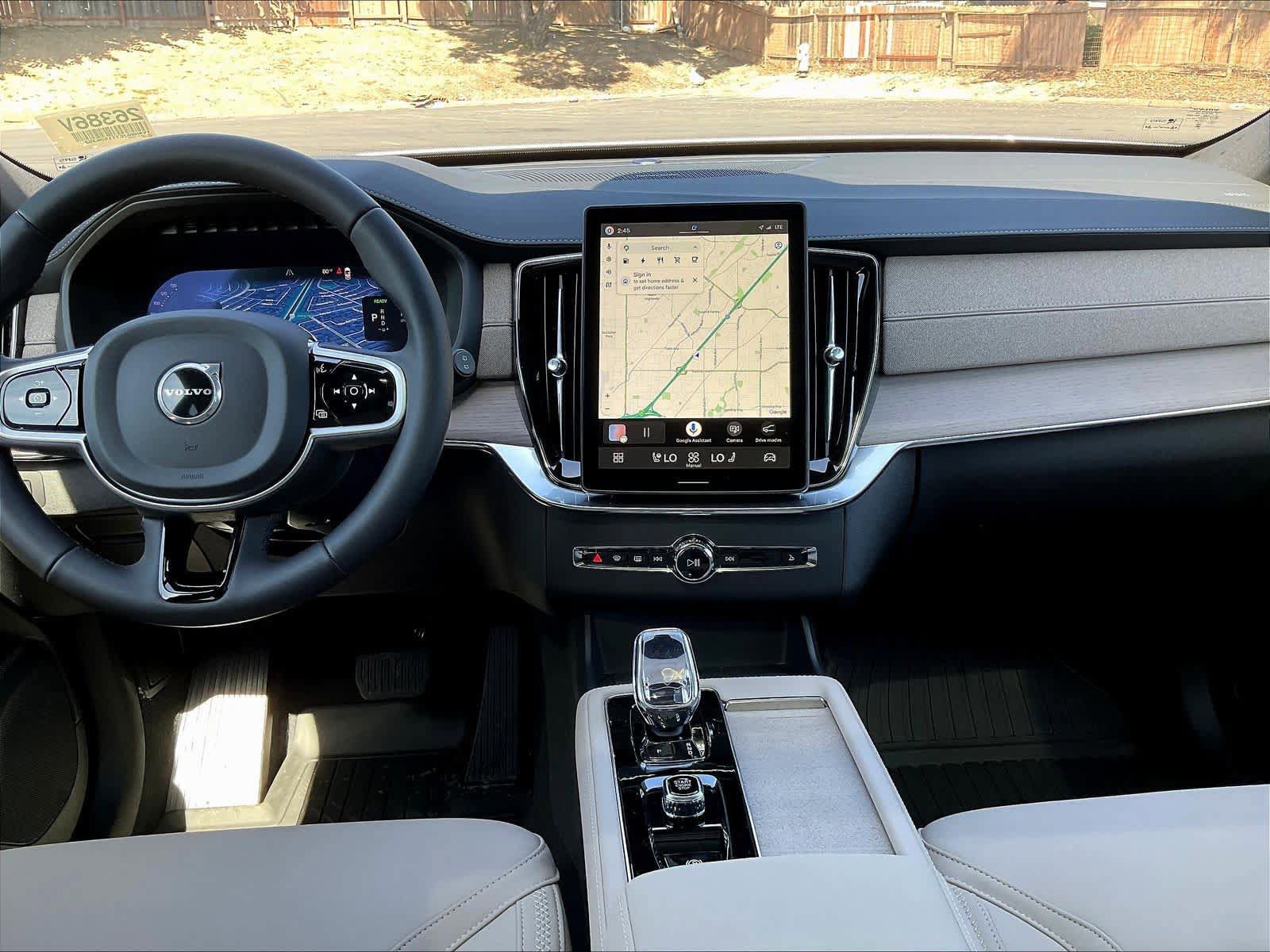 New 2026 Volvo XC90 T8 Plus w/ Protection Package AWD/4WD image 9