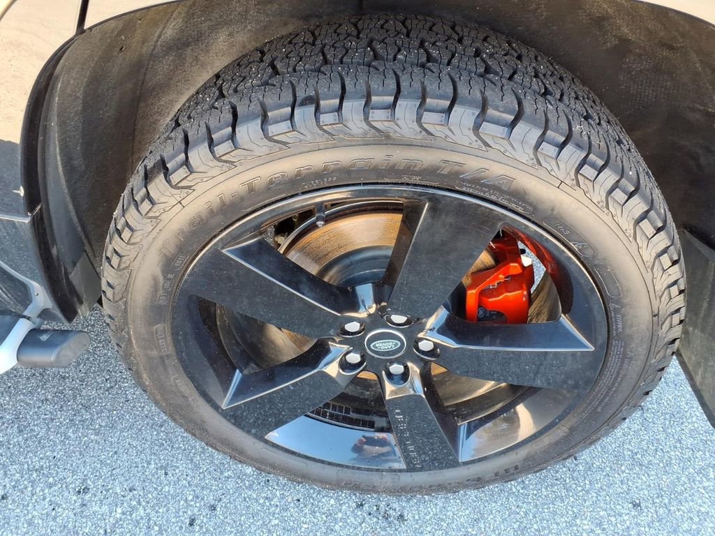 Used 2024 Land Rover Defender 110 X image 10