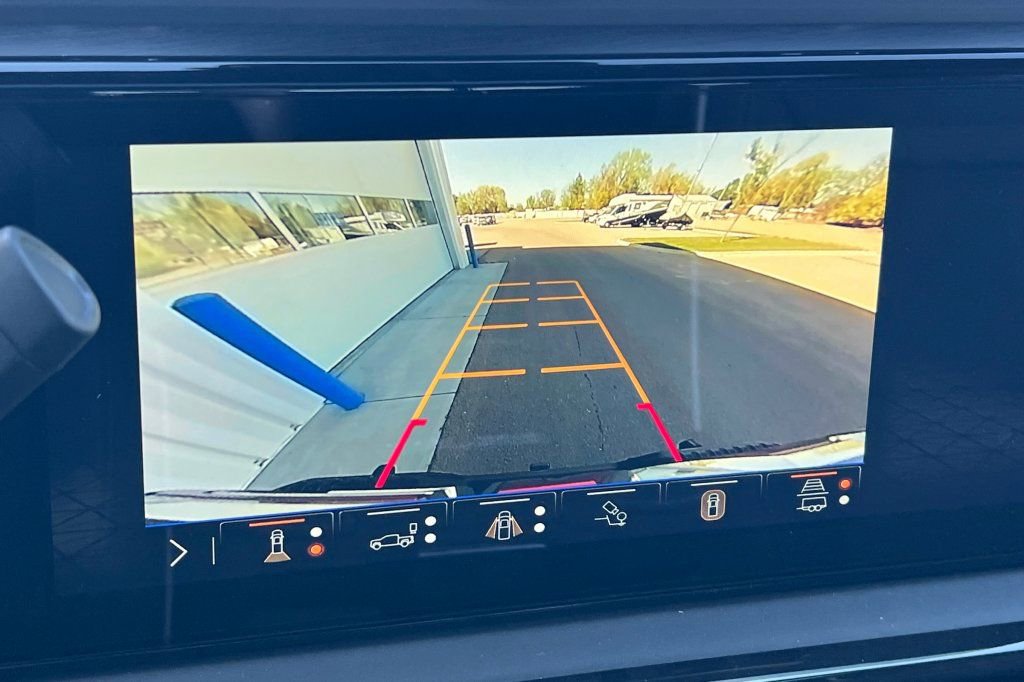 New 2026 GMC Sierra 2500 AT4X w/ AT4X AEV Edition AWD/4WD image 16