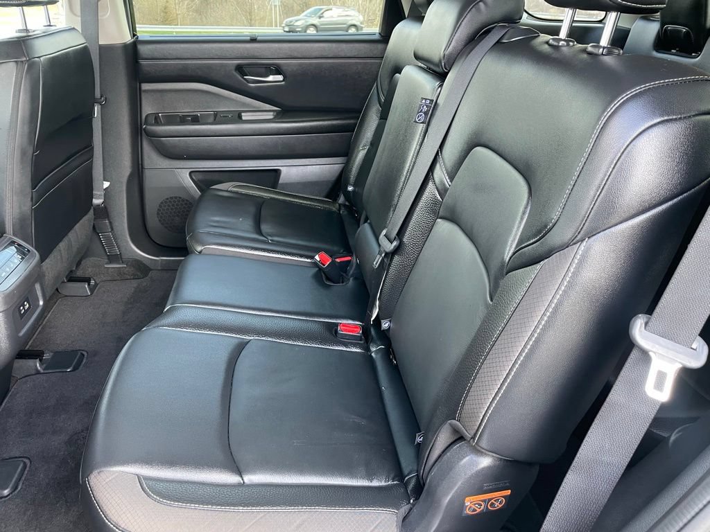 Certified 2022 Nissan Pathfinder SL AWD/4WD image 7