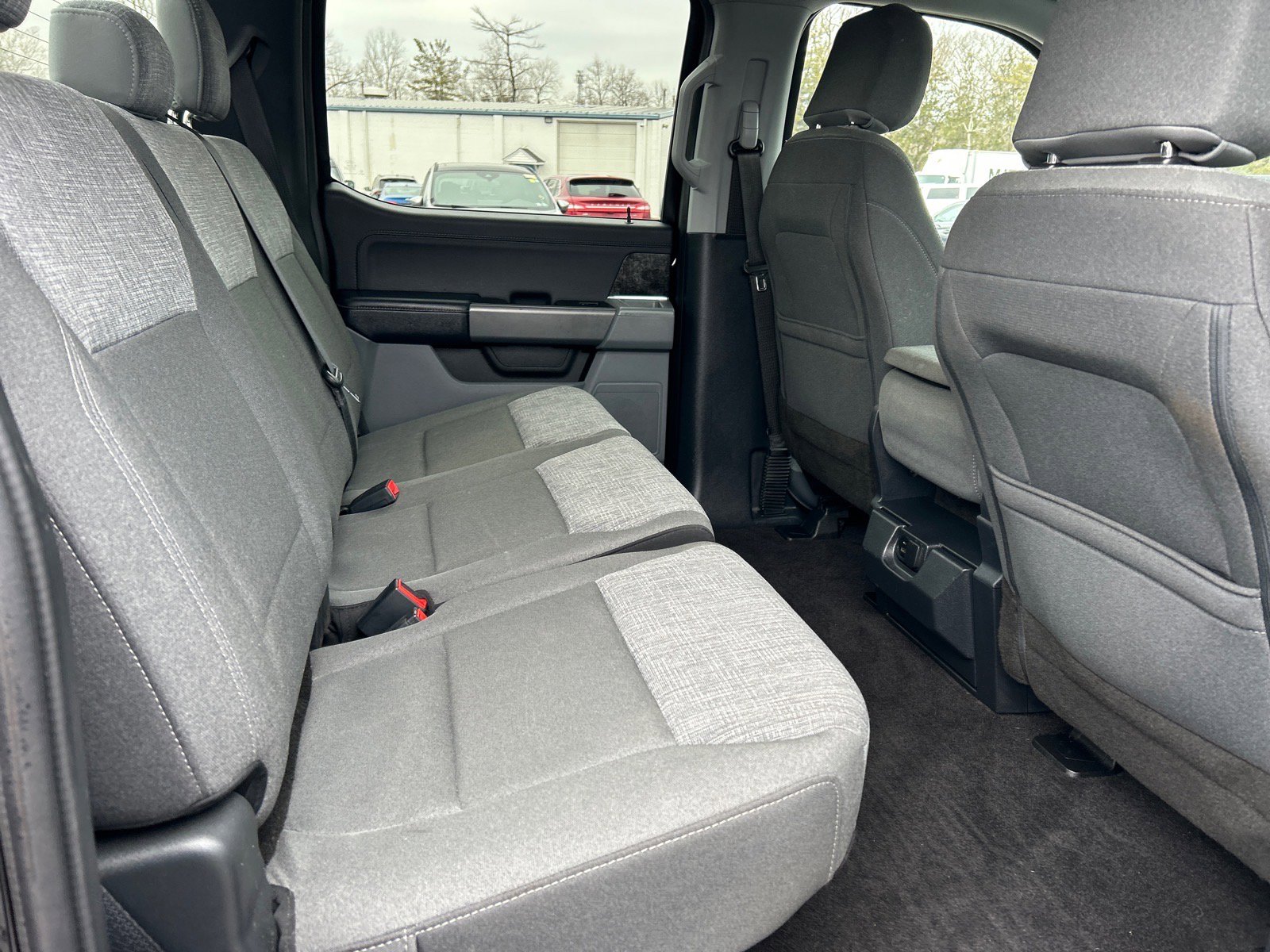 Certified 2022 Ford F150 XLT w/ Equipment Group 302A High image 18