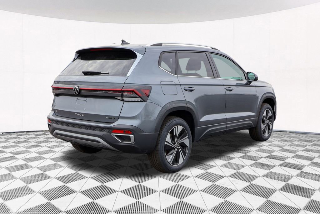Used 2025 Volkswagen Taos SE image 10