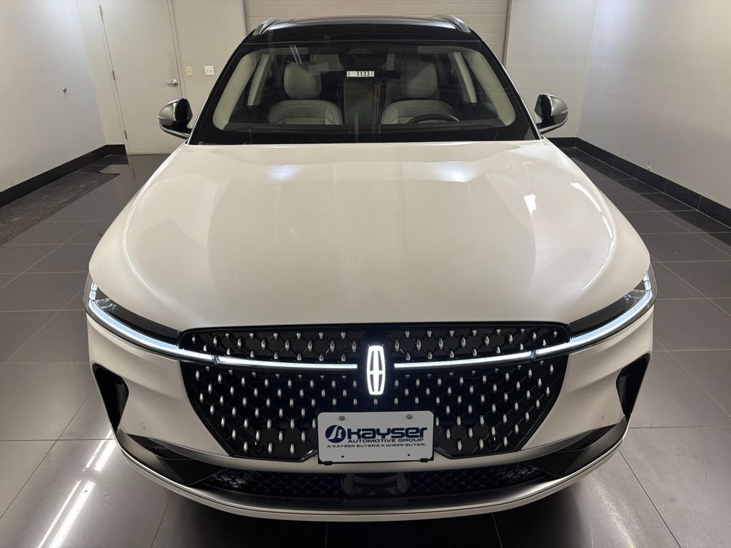 New 2026 Lincoln Nautilus Reserve AWD/4WD image 2