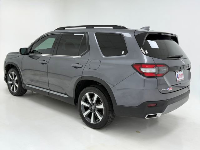 Used 2025 Honda Pilot Touring image 37