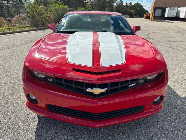 Used 2010 Chevrolet Camaro SS w/ White Stripe Package image 31