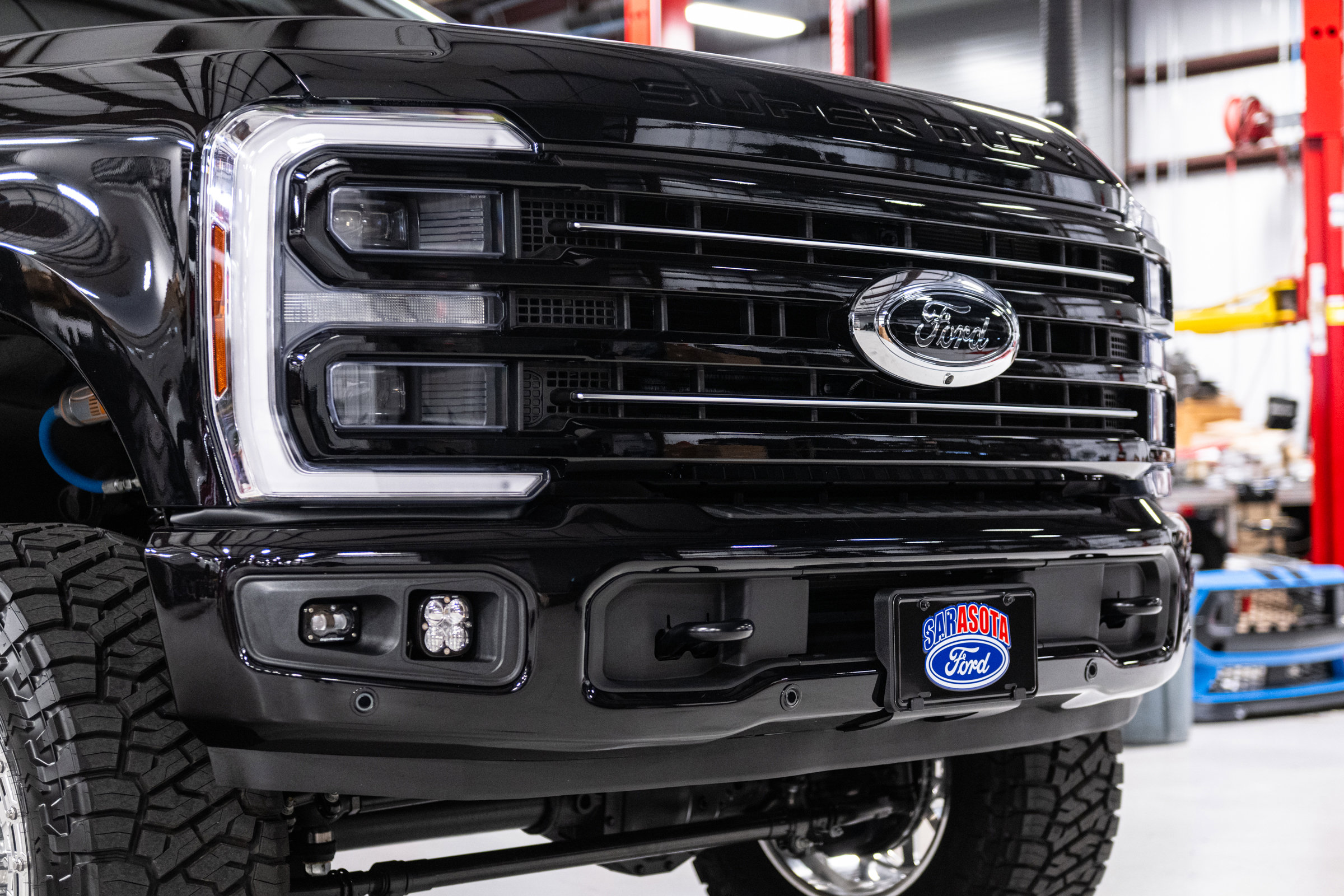 New 2026 Ford F250 Platinum w/ Tremor Off-Road Package AWD/4WD image 11