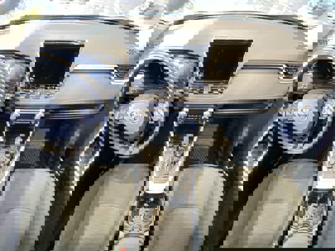 Used 2025 Toyota RAV4 LE AWD/4WD image 23