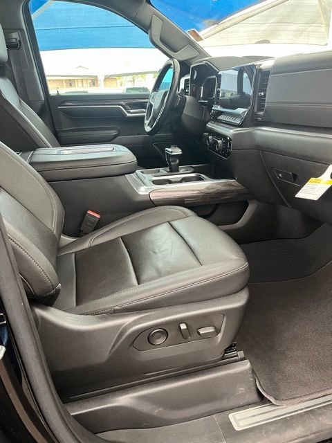 Used 2022 Chevrolet Silverado 1500 LTZ w/ Technology Package image 11