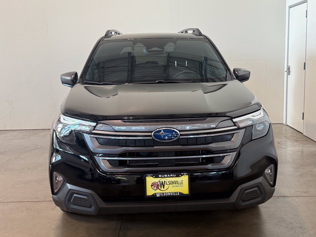Used 2025 Subaru Forester Premium AWD/4WD image 4
