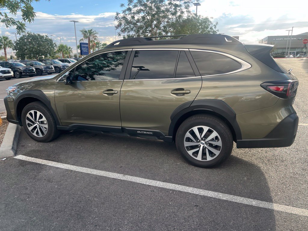 Certified 2024 Subaru Outback Premium AWD/4WD image 35