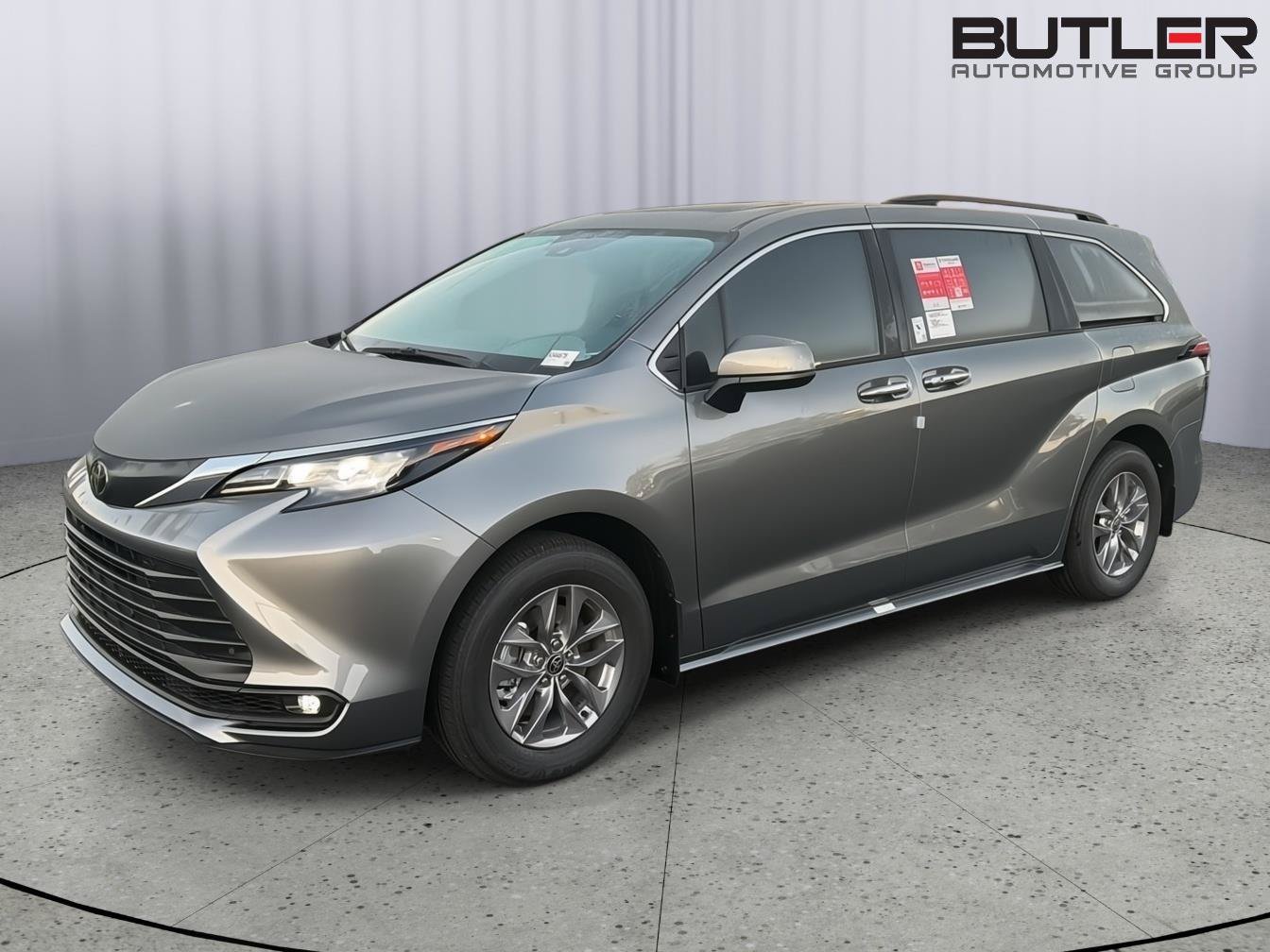 New 2026 Toyota Sienna XLE