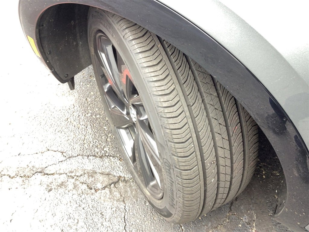 Used 2025 Buick Envision Sport Touring image 27