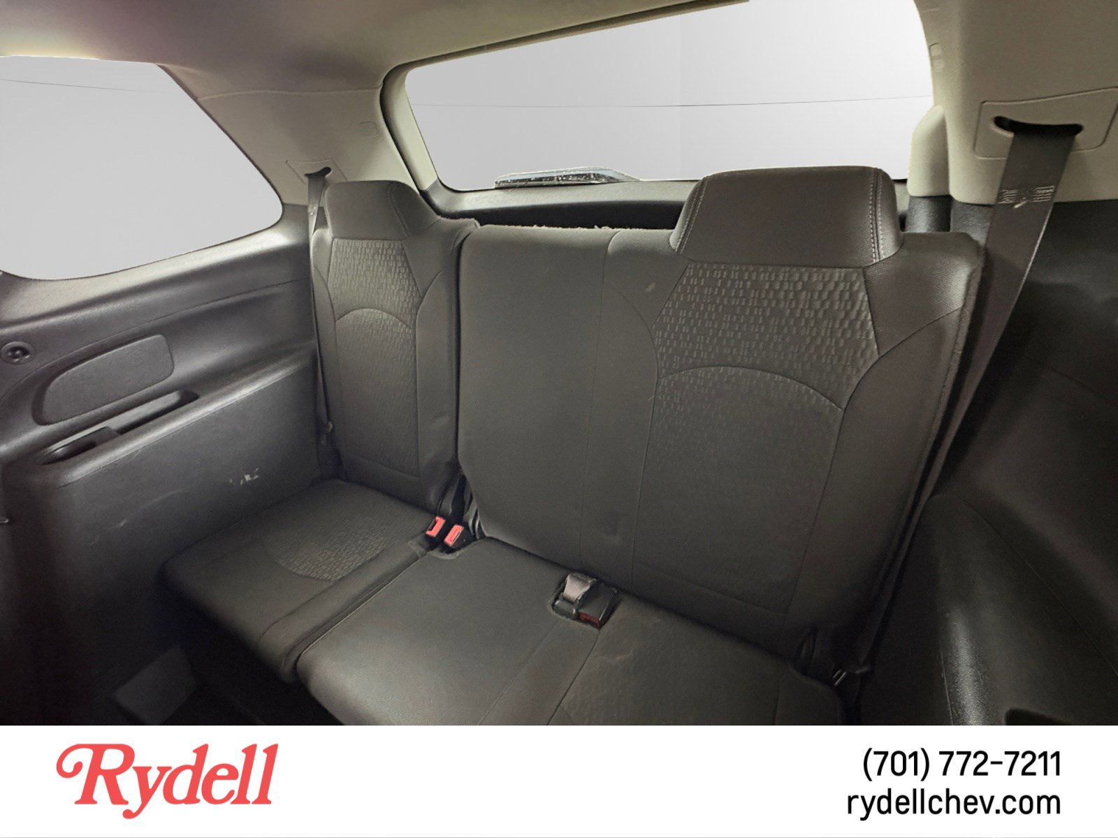 Used 2016 GMC Acadia SLE image 16