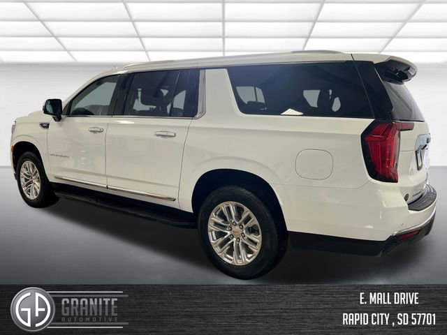Used 2024 GMC Yukon XL SLT w/ SLT Luxury Package image 3